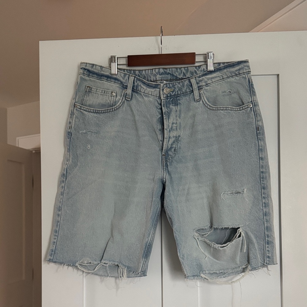 Women’s Distressed Denim Jorts